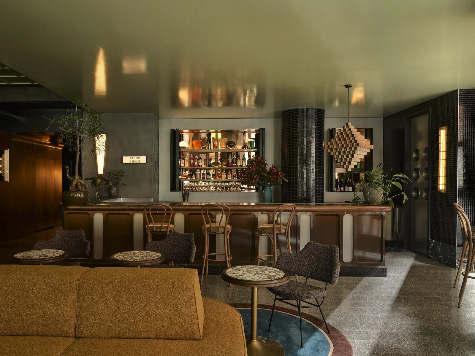Hannah St Hotel, at the table