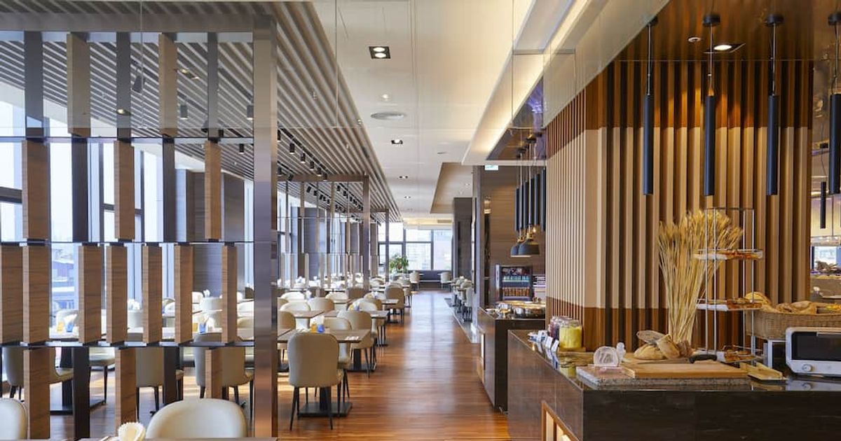 Caesar Metro Taipei — eat & drink