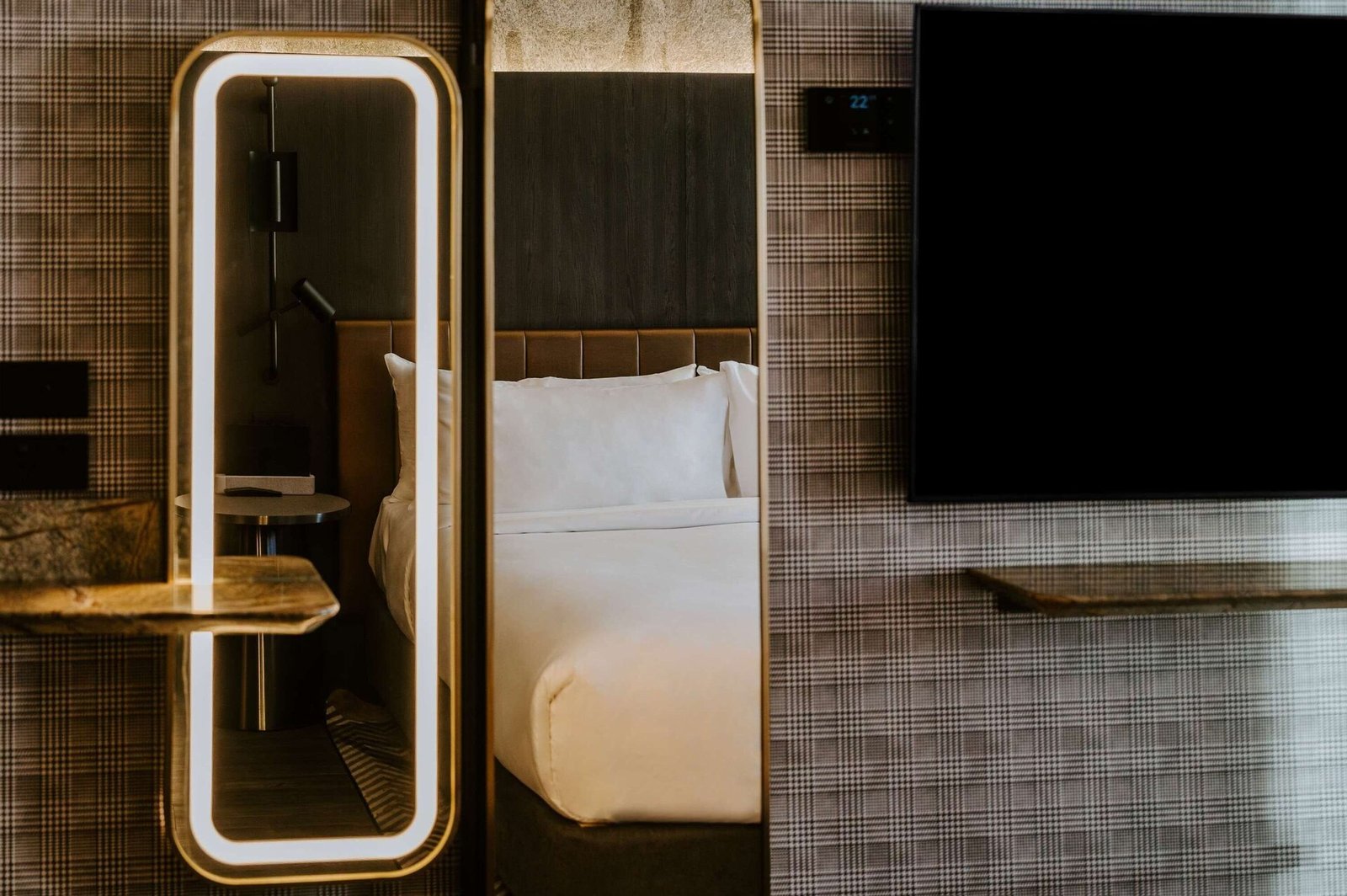 The Motley Hotel Melbourne, Tapestry Collection by Hilton — rooms