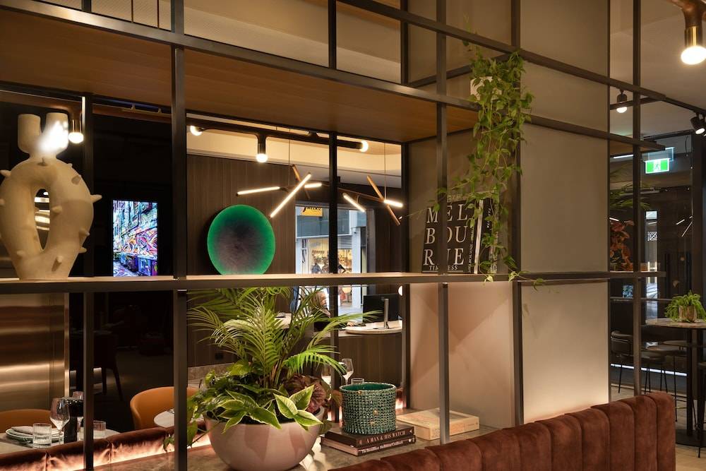 Brady Hotels Central Melbourne — eat & drink