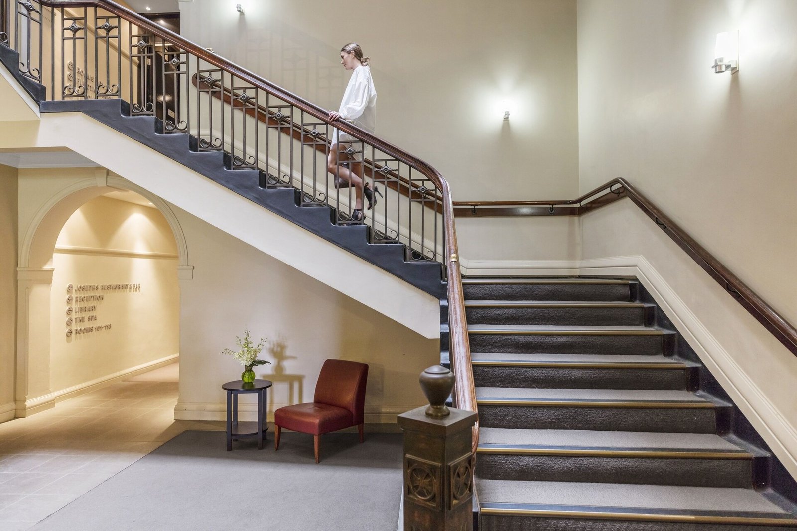 Lancemore Mansion Hotel Werribee Park — vibe