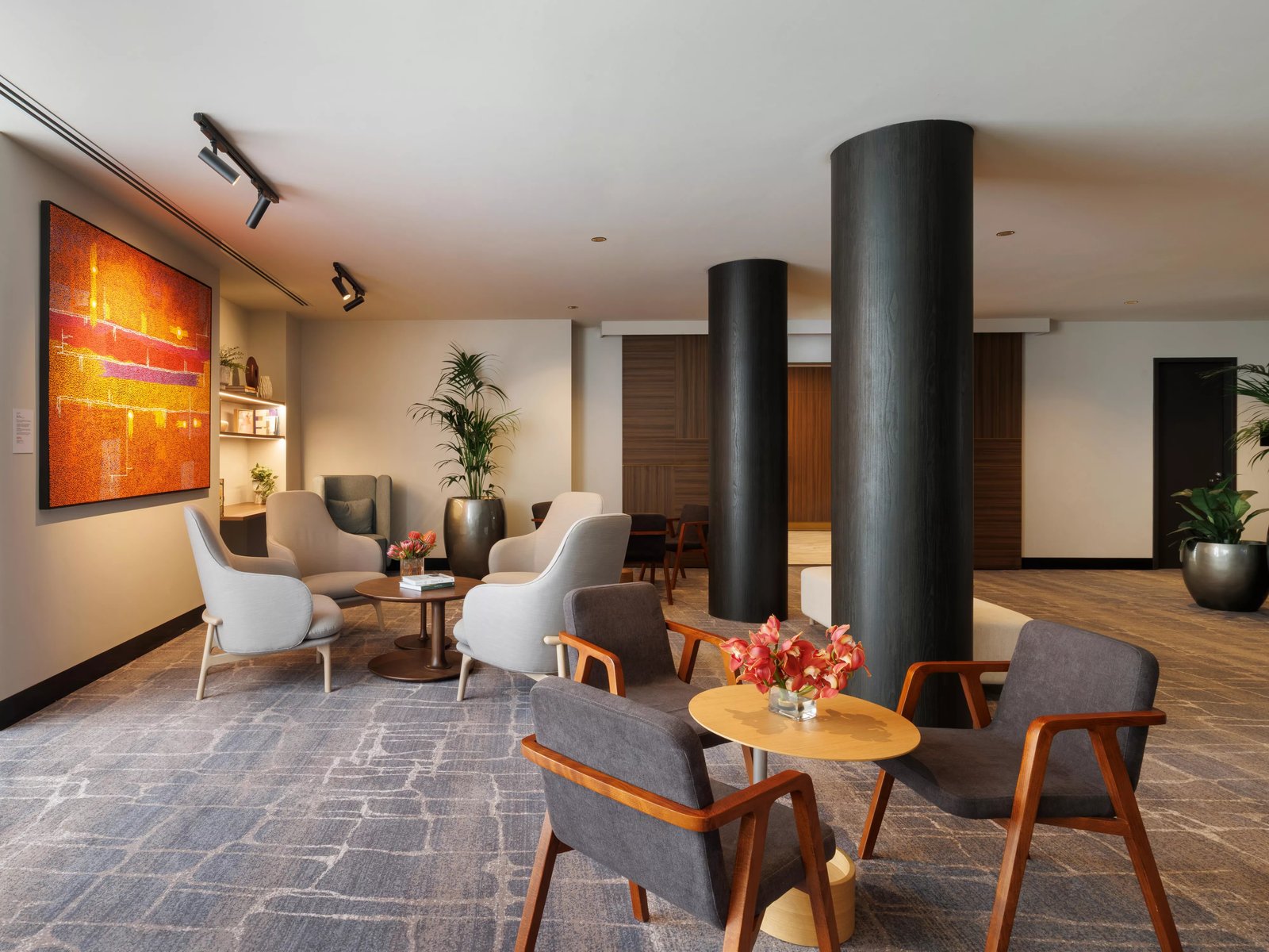 Crowne Plaza Melbourne Carlton by IHG — eat & drink