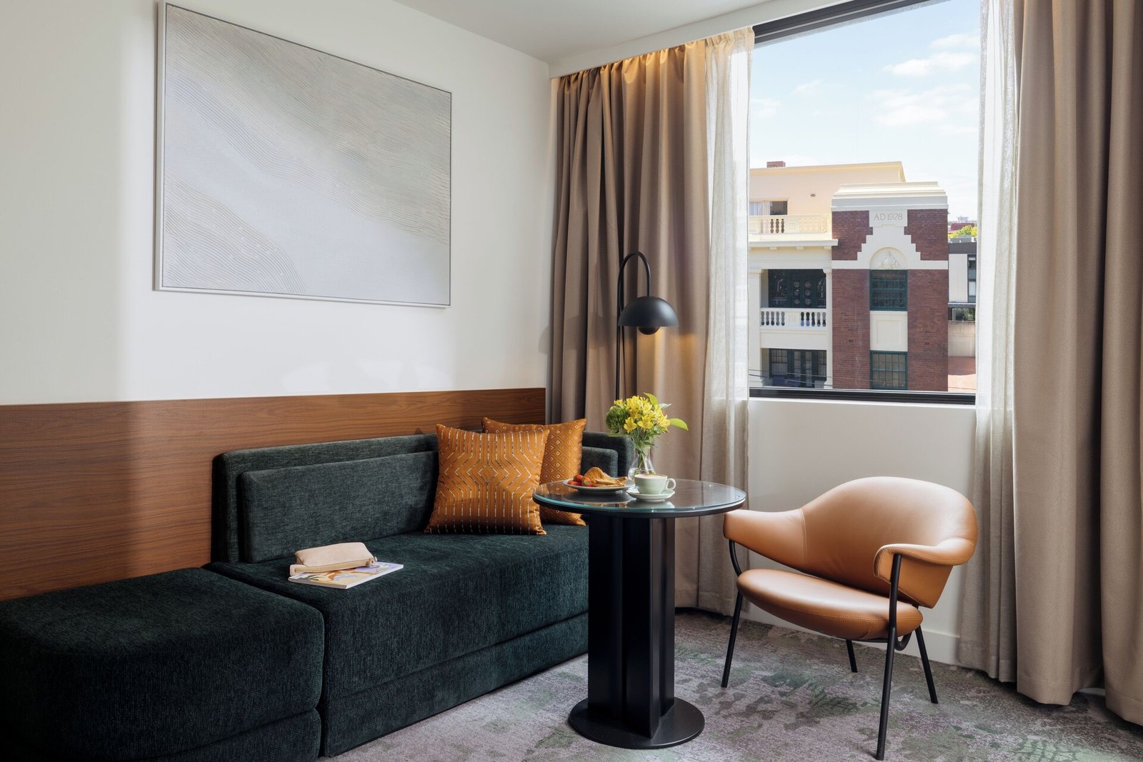 Crowne Plaza Melbourne Carlton by IHG — rooms