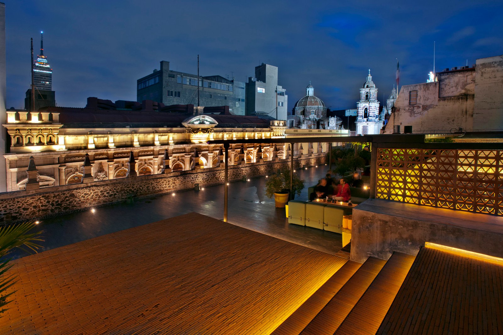 DOWNTOWN MEXICO HOTEL — eat & drink