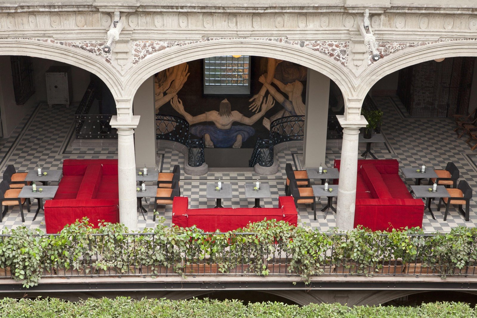DOWNTOWN MEXICO HOTEL — eat & drink