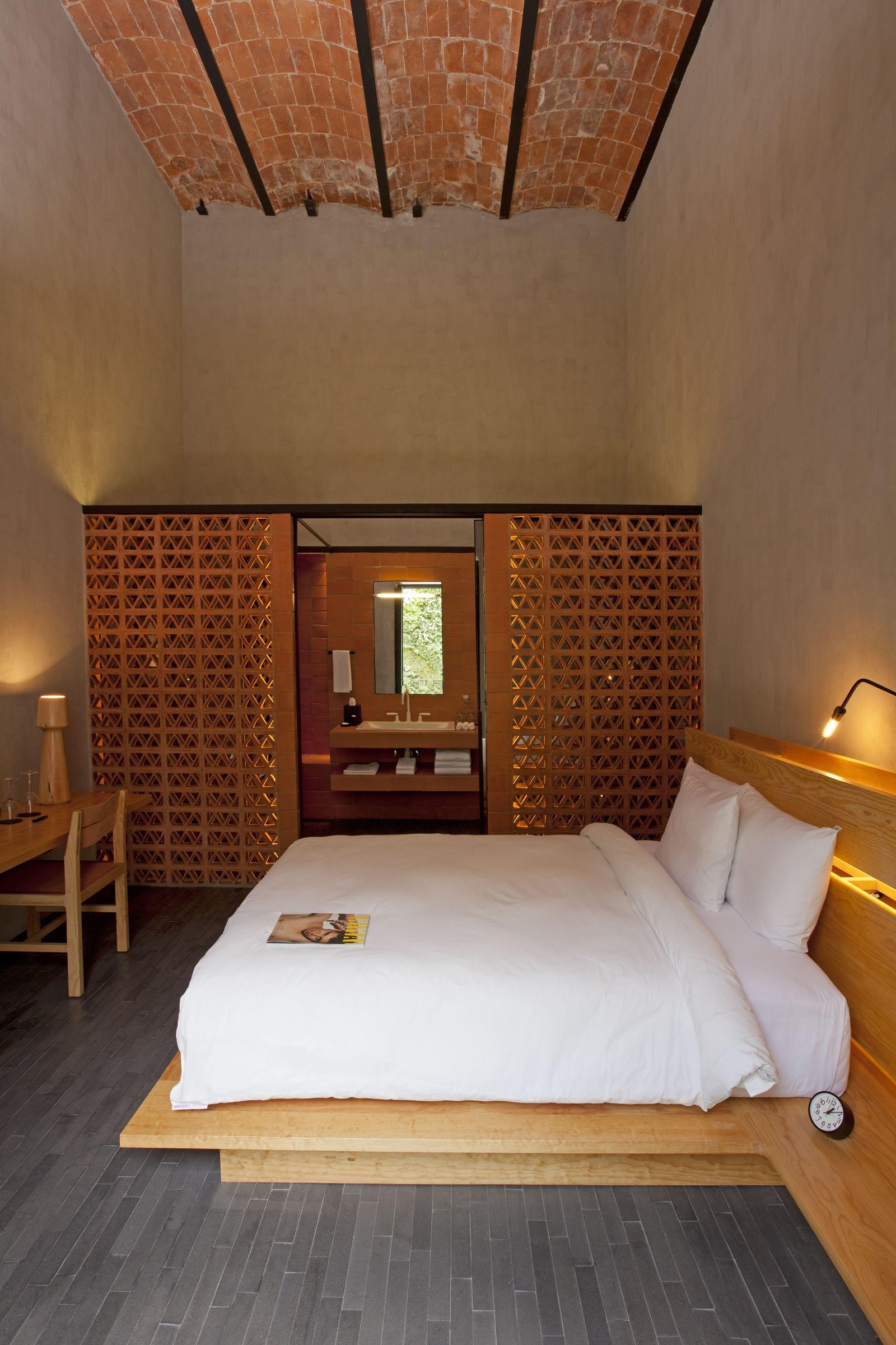 DOWNTOWN MEXICO HOTEL — rooms