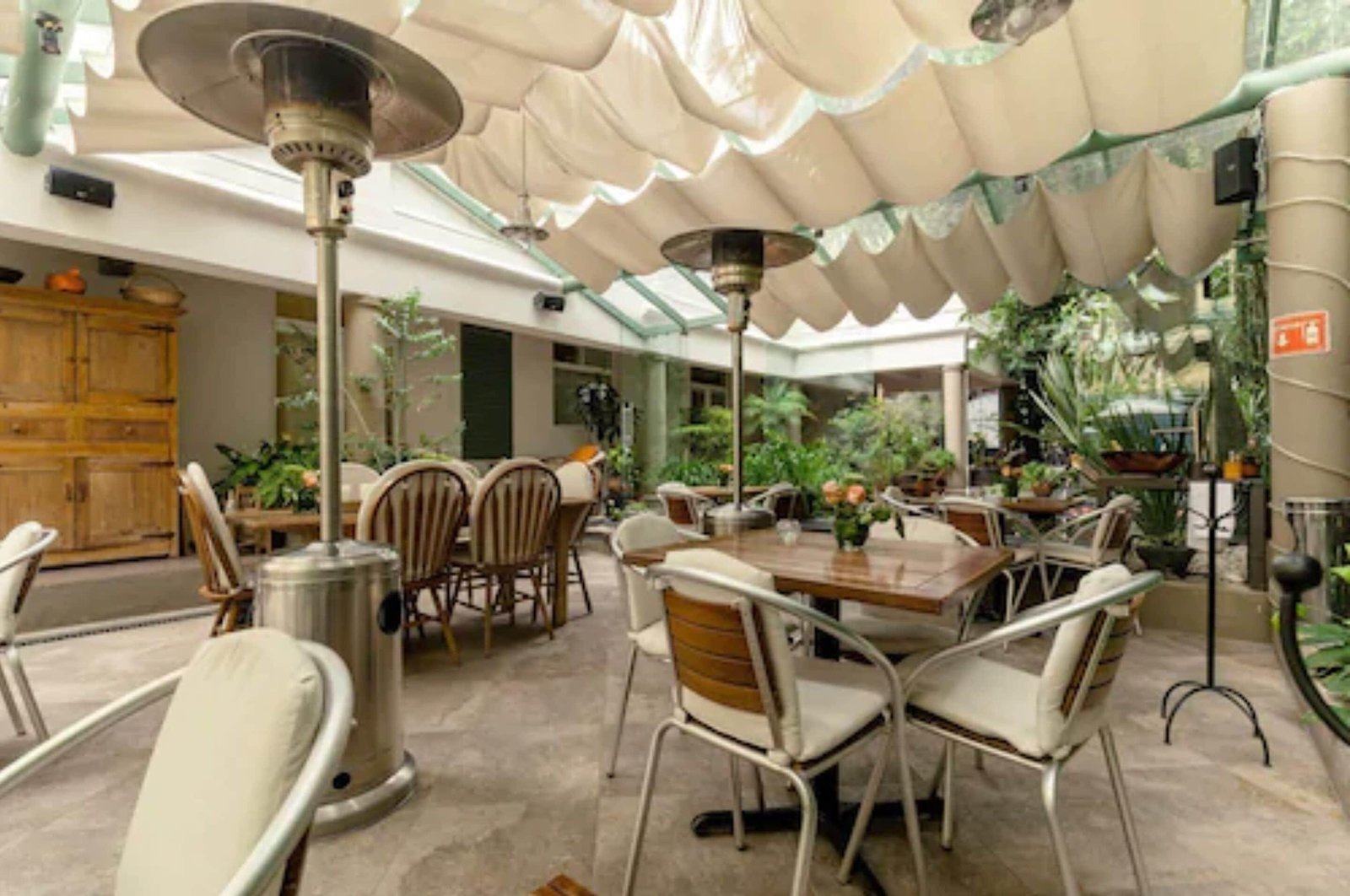 Hotel Villa Condesa — eat & drink