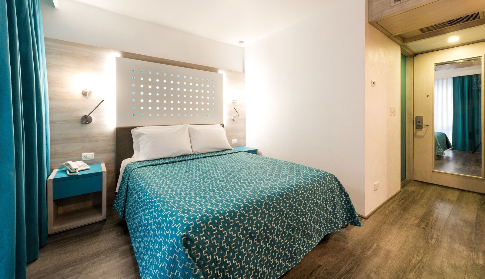 Hotel Casa Blanca — rooms