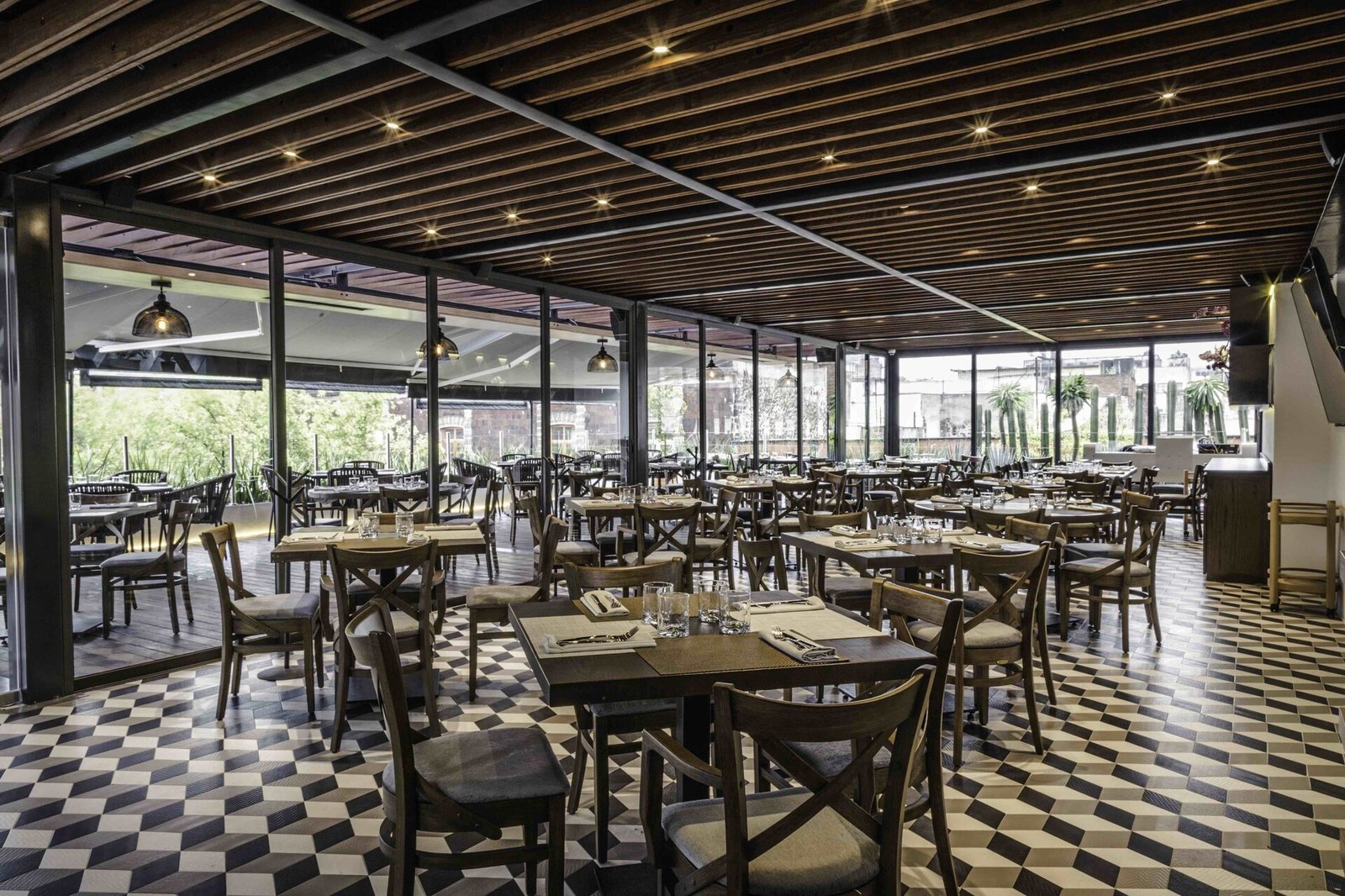 Domingo Santo — eat & drink
