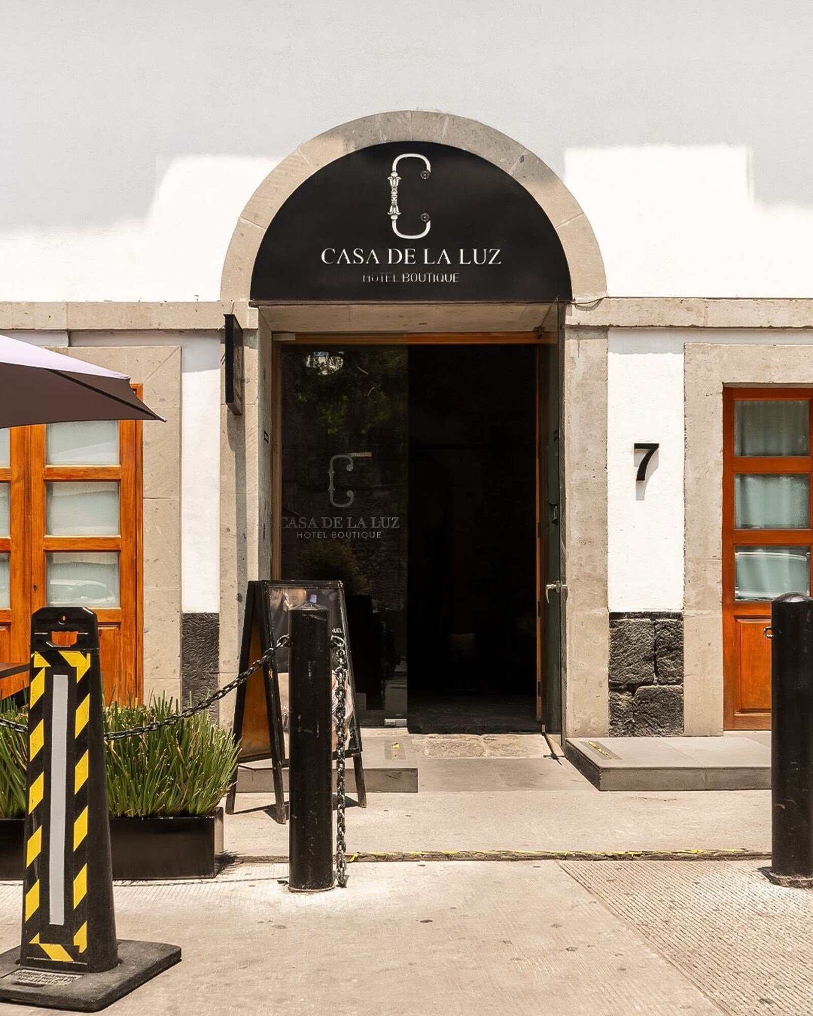 Casa de la Luz Hotel Boutique, backstory