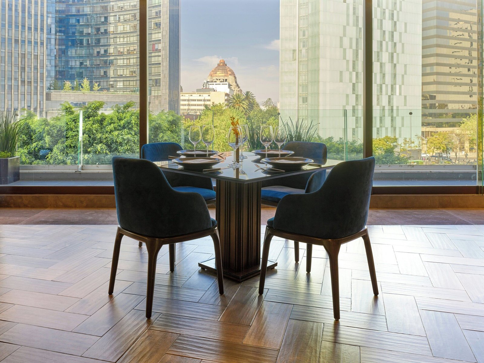 Fiesta Americana Reforma — eat & drink
