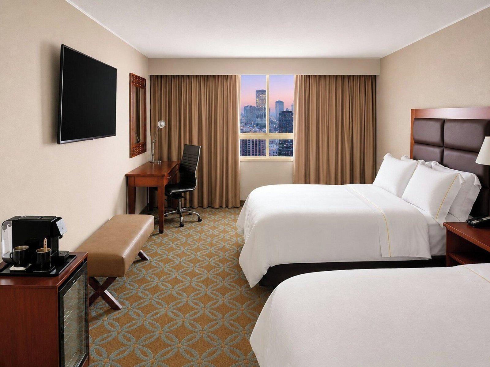 Fiesta Americana Reforma — rooms