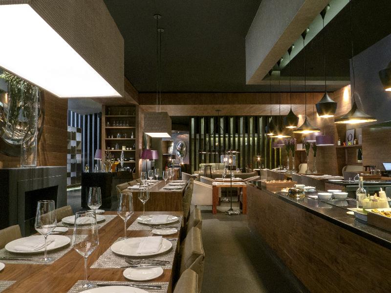 Live Aqua Ciudad de México Bosques de las Lomas — eat & drink