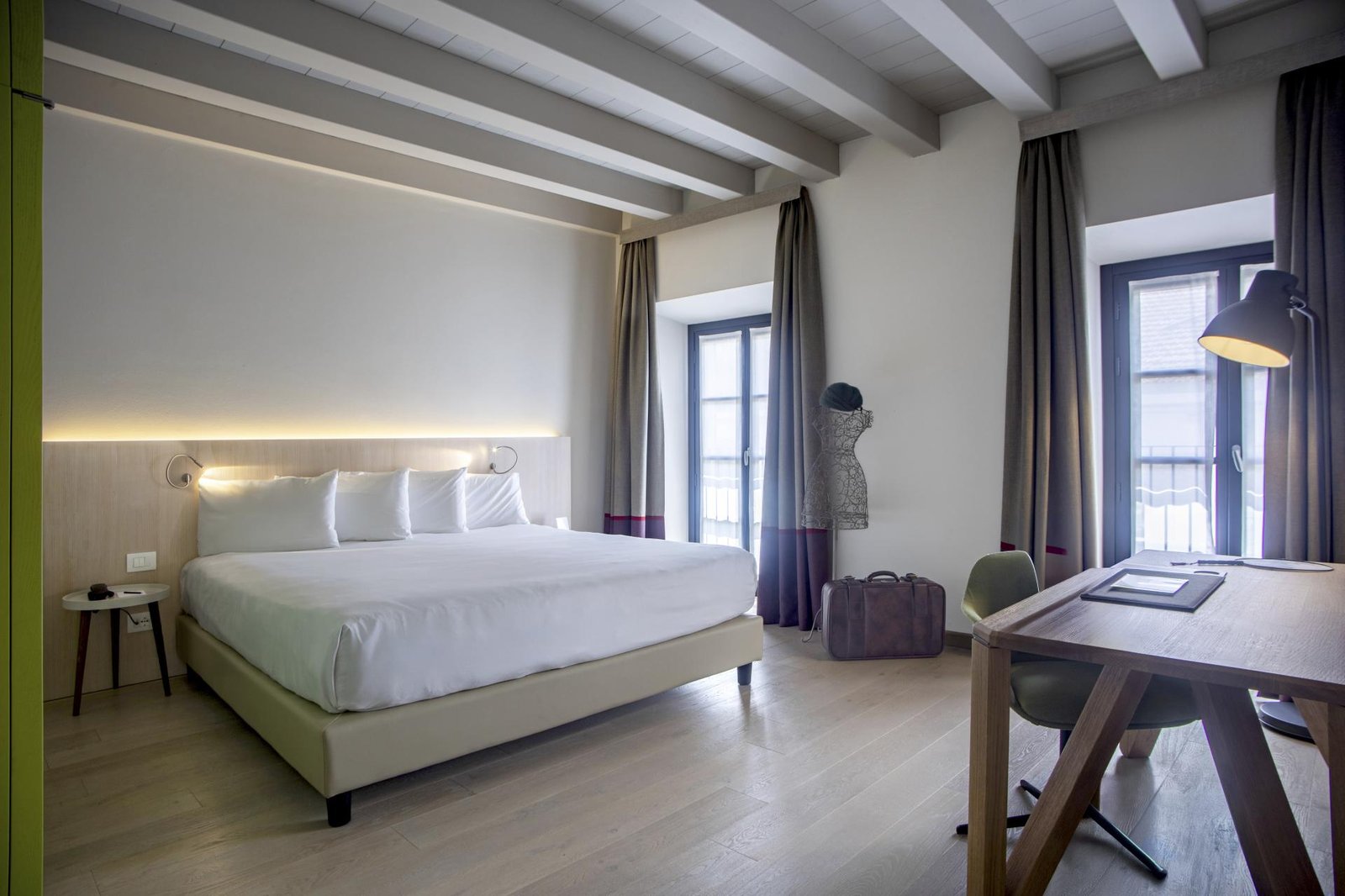 Savona 18 Suites — rooms