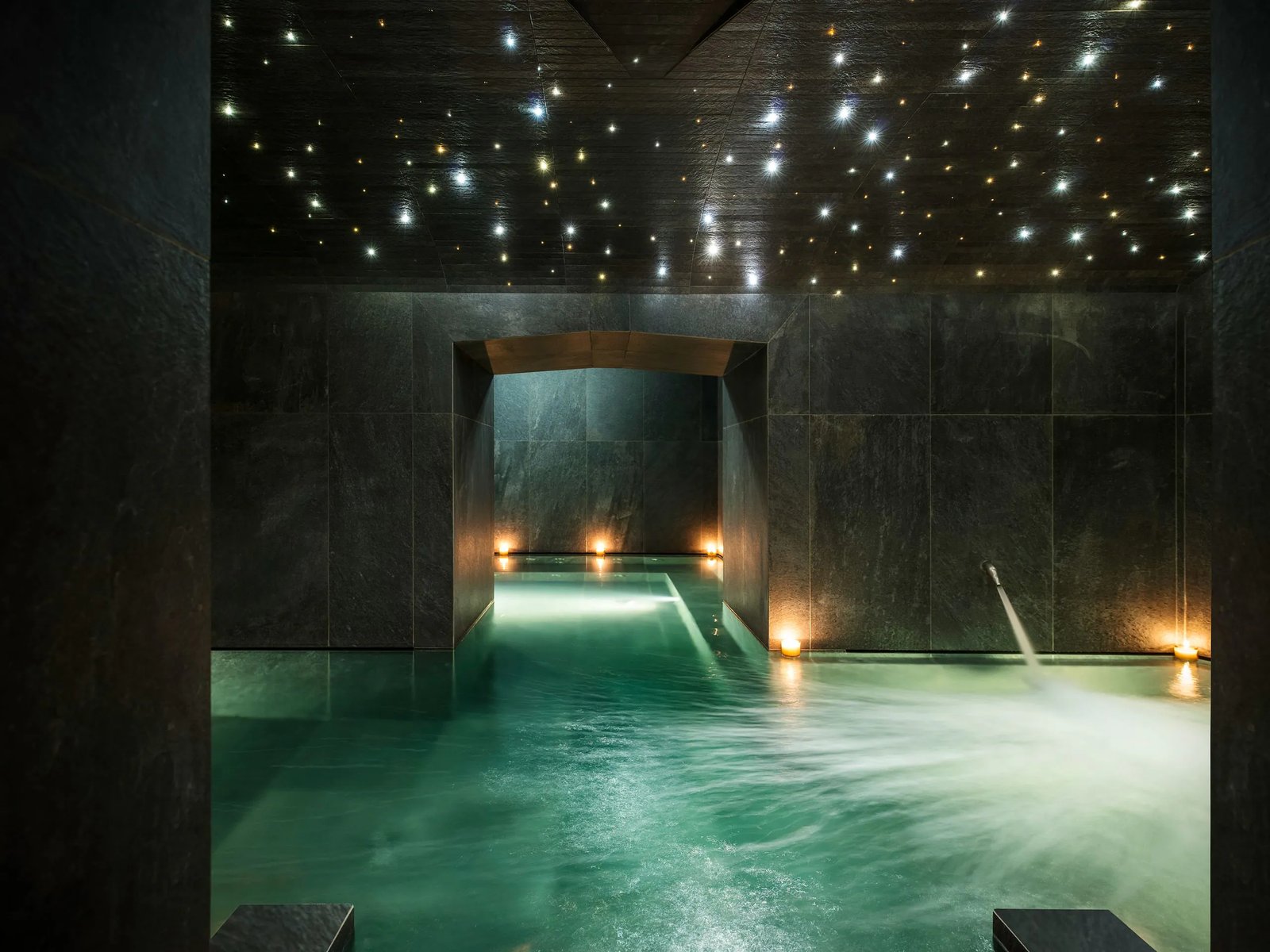 Hyatt Centric Milan Centrale, the pool