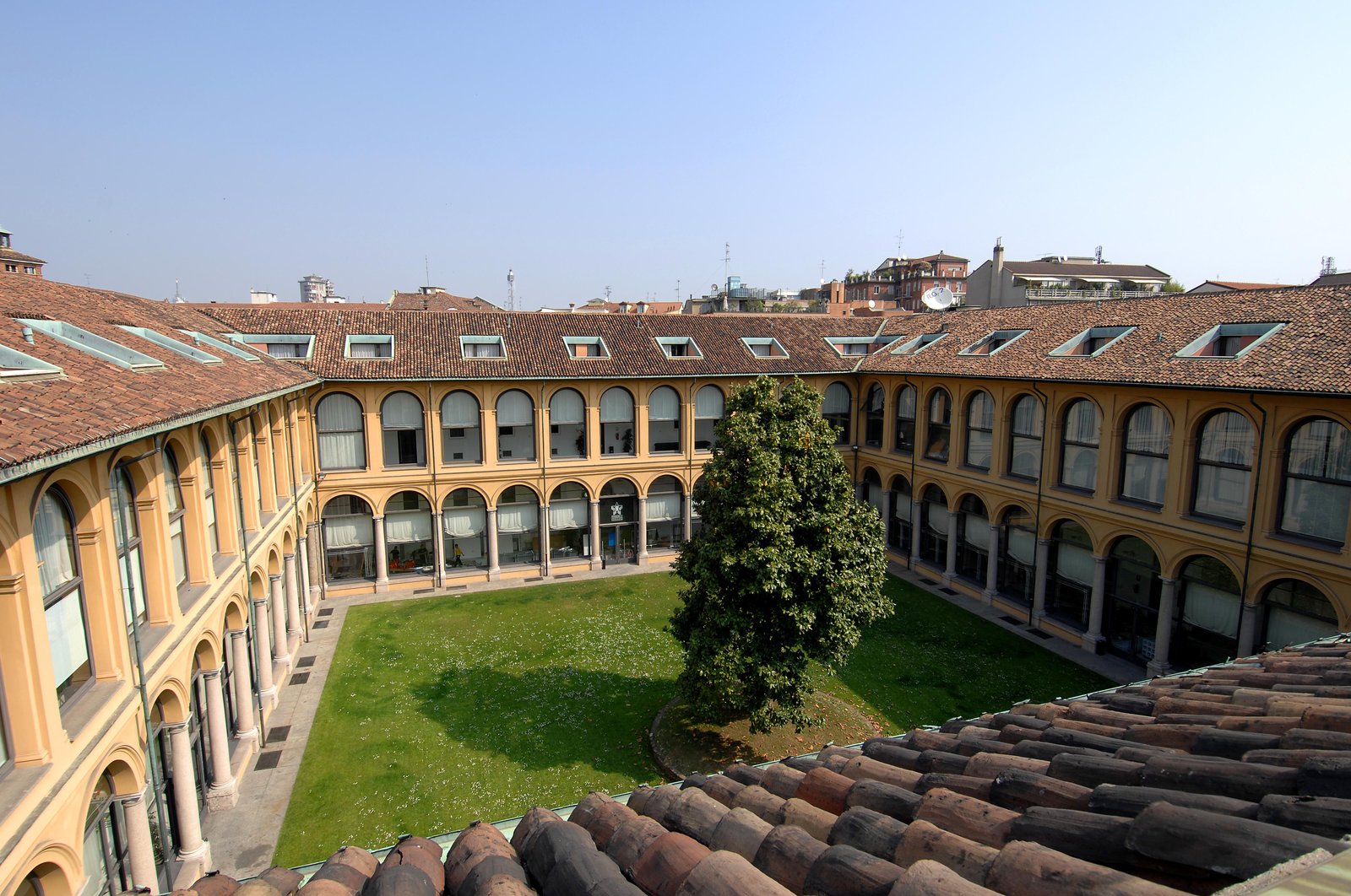 Palazzo delle Stelline — backstory