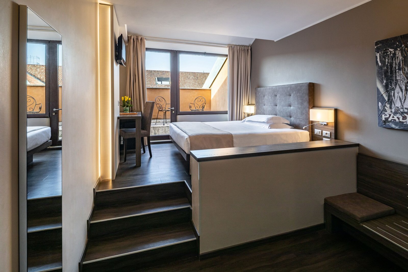 Palazzo delle Stelline — rooms