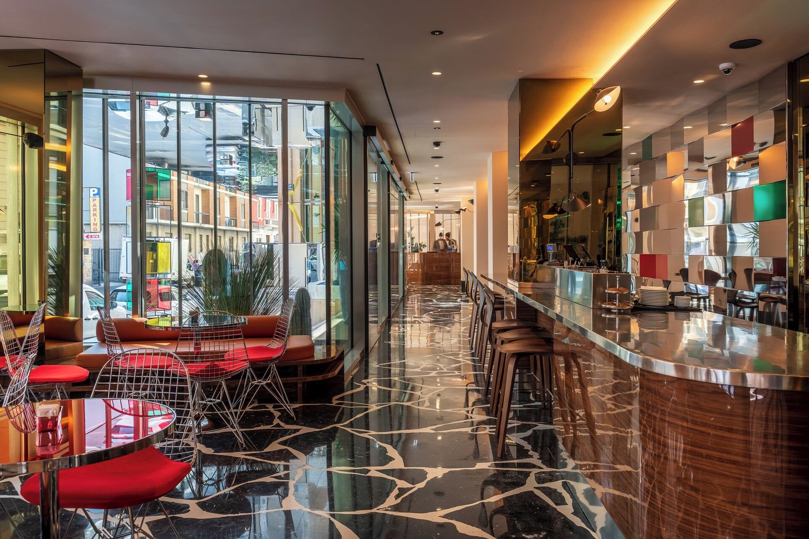 Hotel Calimala Milano, at the table