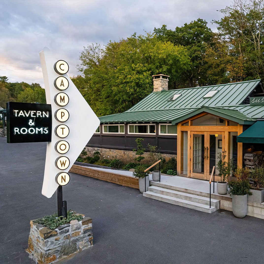 Camptown Hotel