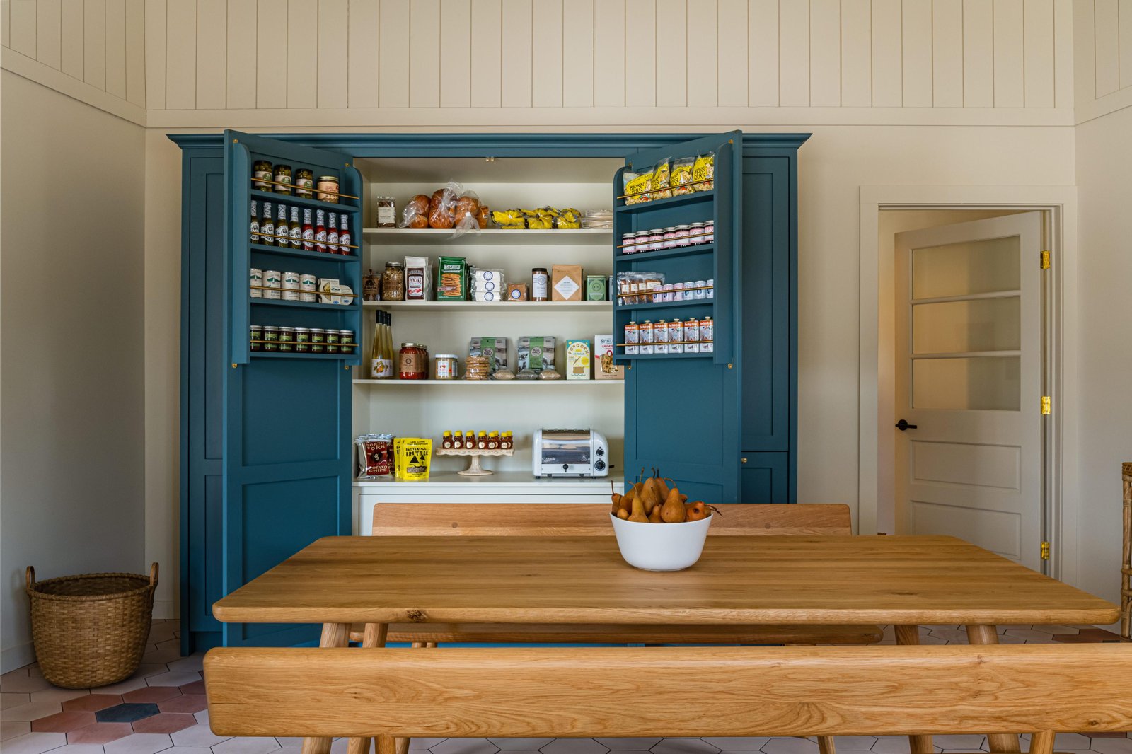 Camptown Hotel — eat & drink