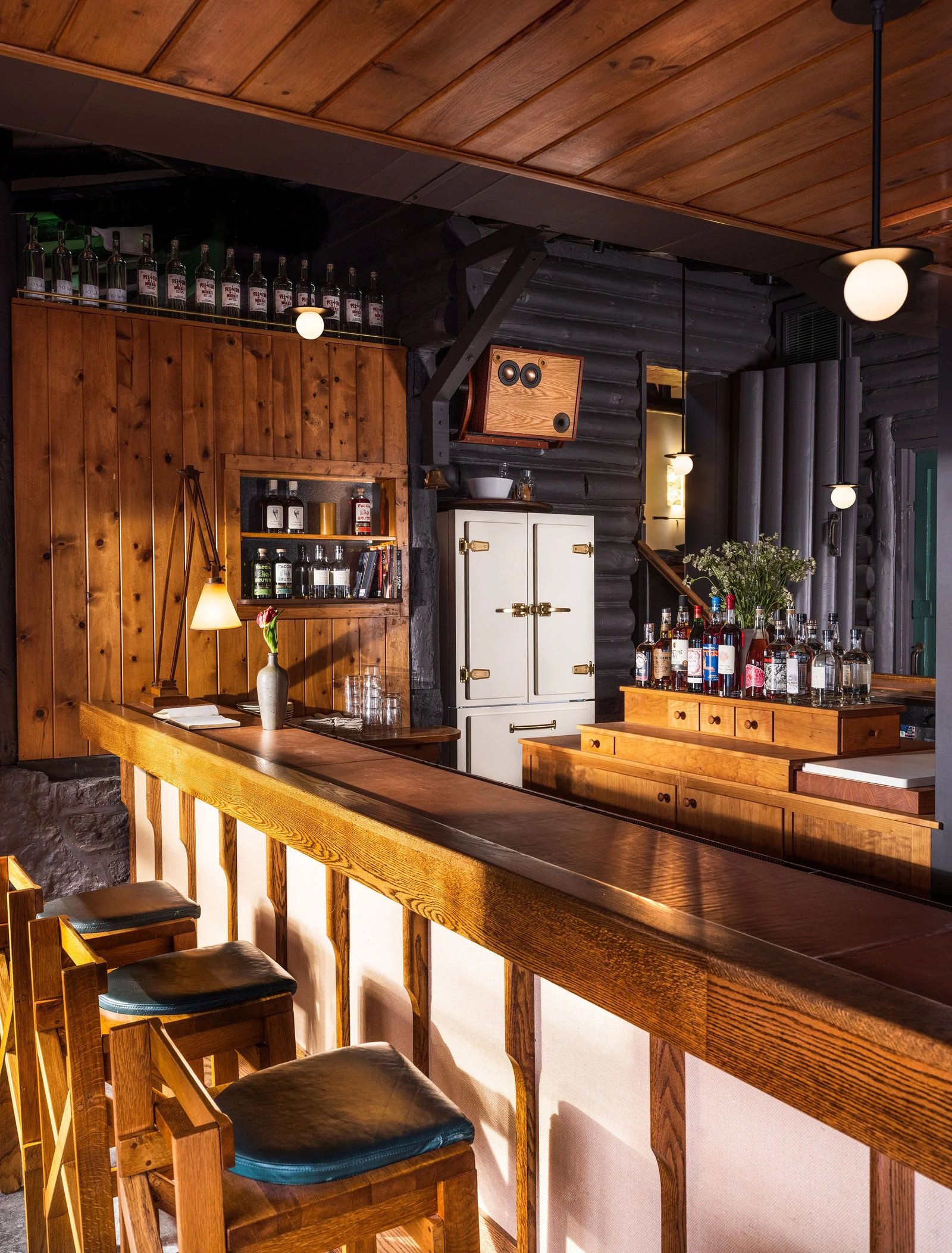 Camptown Hotel — eat & drink