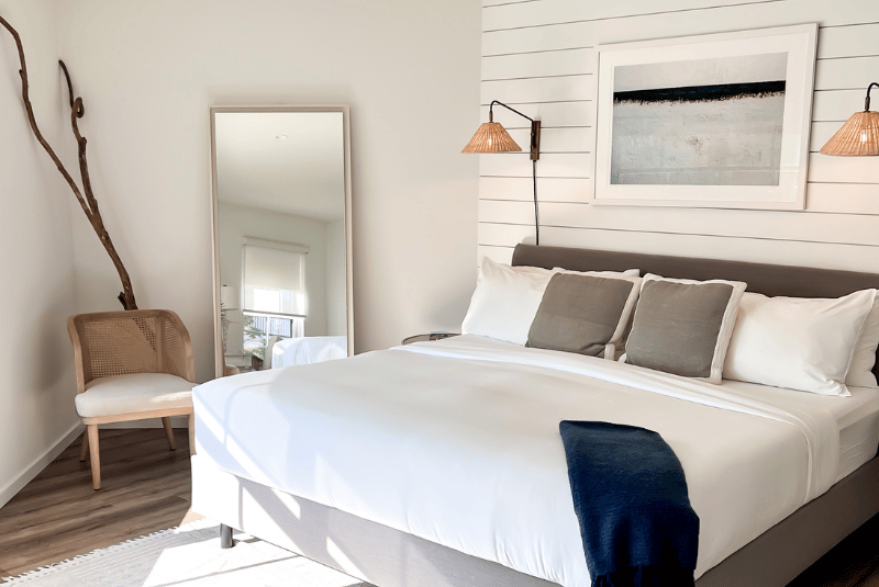 The Menhaden — rooms
