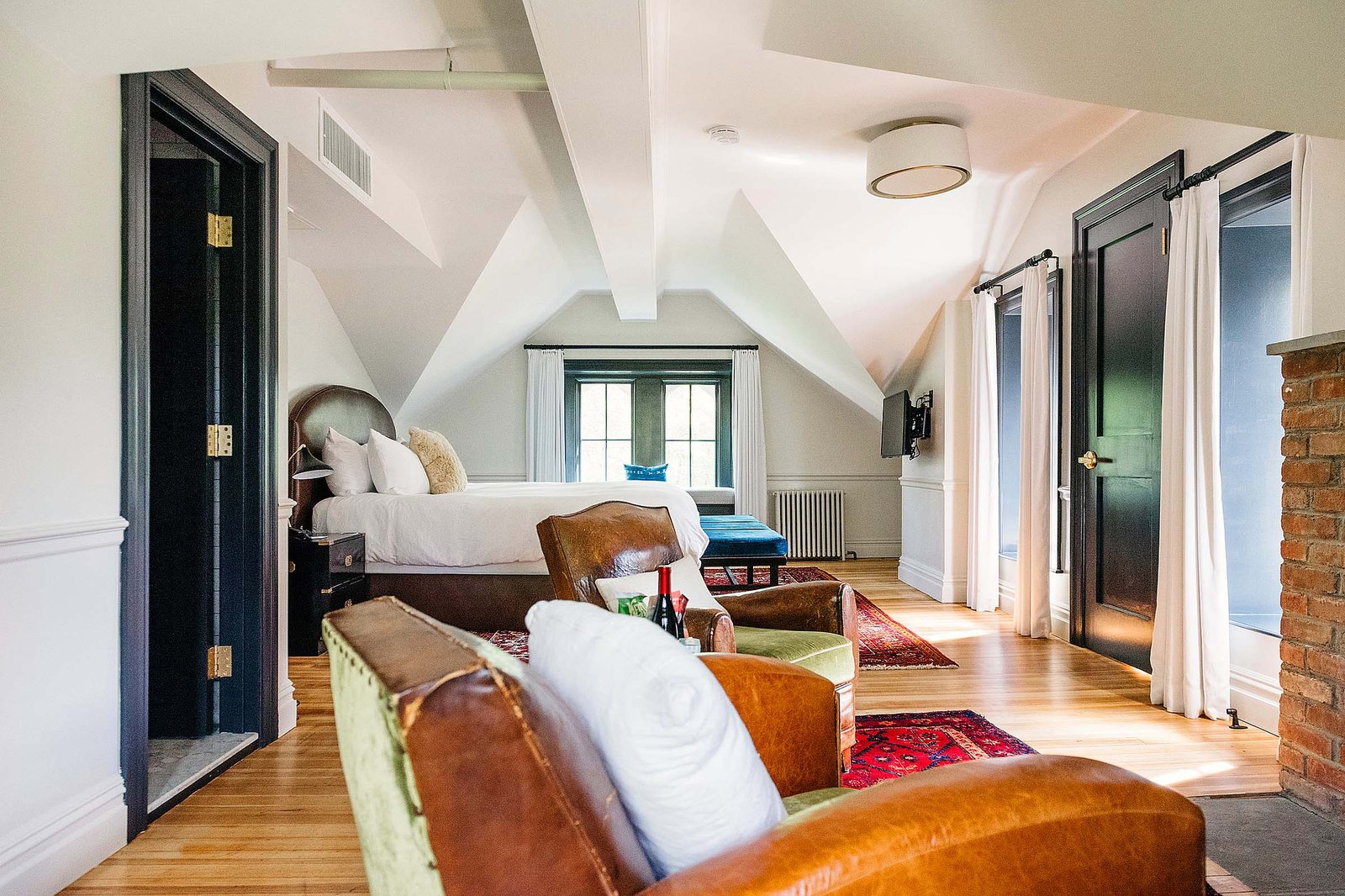 Hasbrouck House — rooms