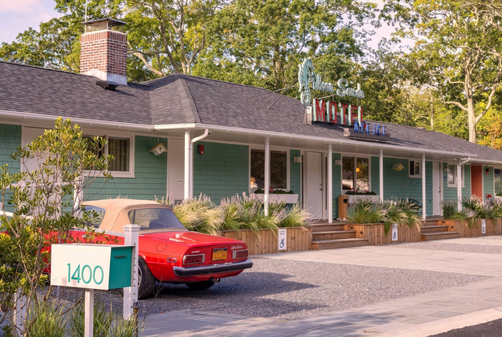 Silver Sands Motel & Beach Bungalows — backstory