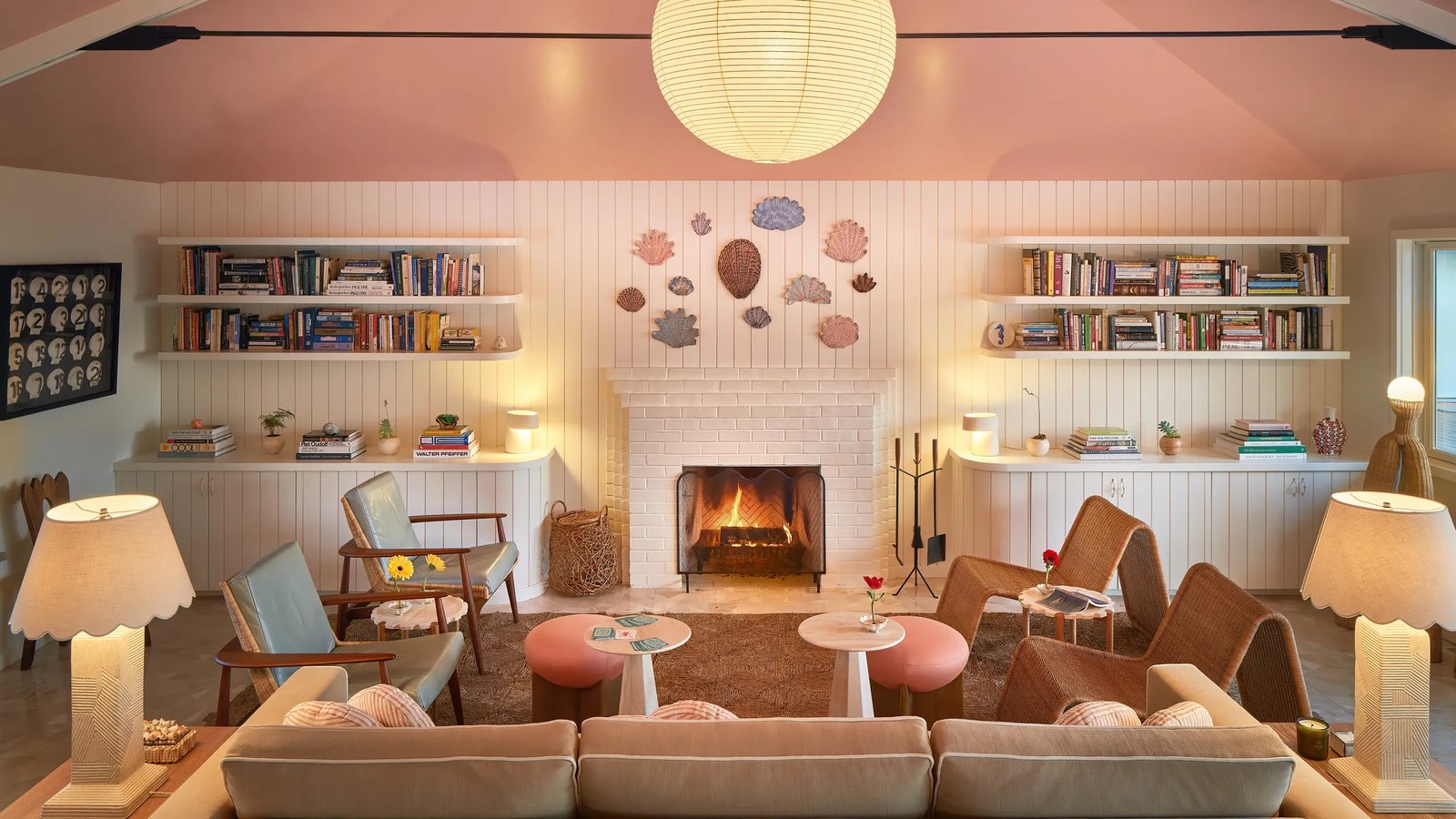Silver Sands Motel & Beach Bungalows — eat & drink
