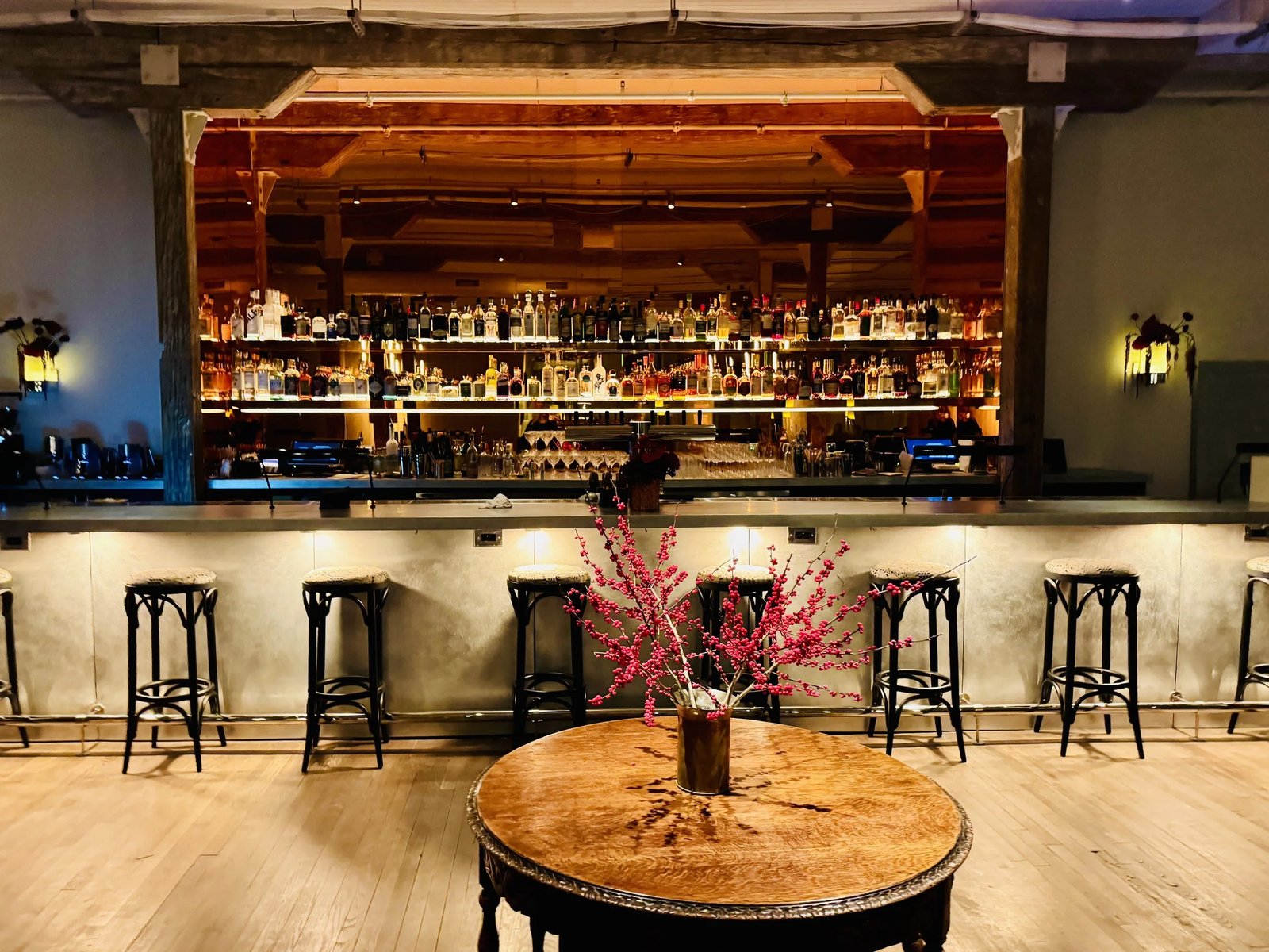 Pocketbook Hudson — eat & drink