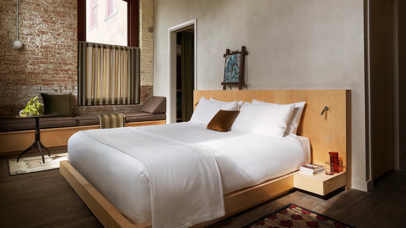 Pocketbook Hudson — rooms