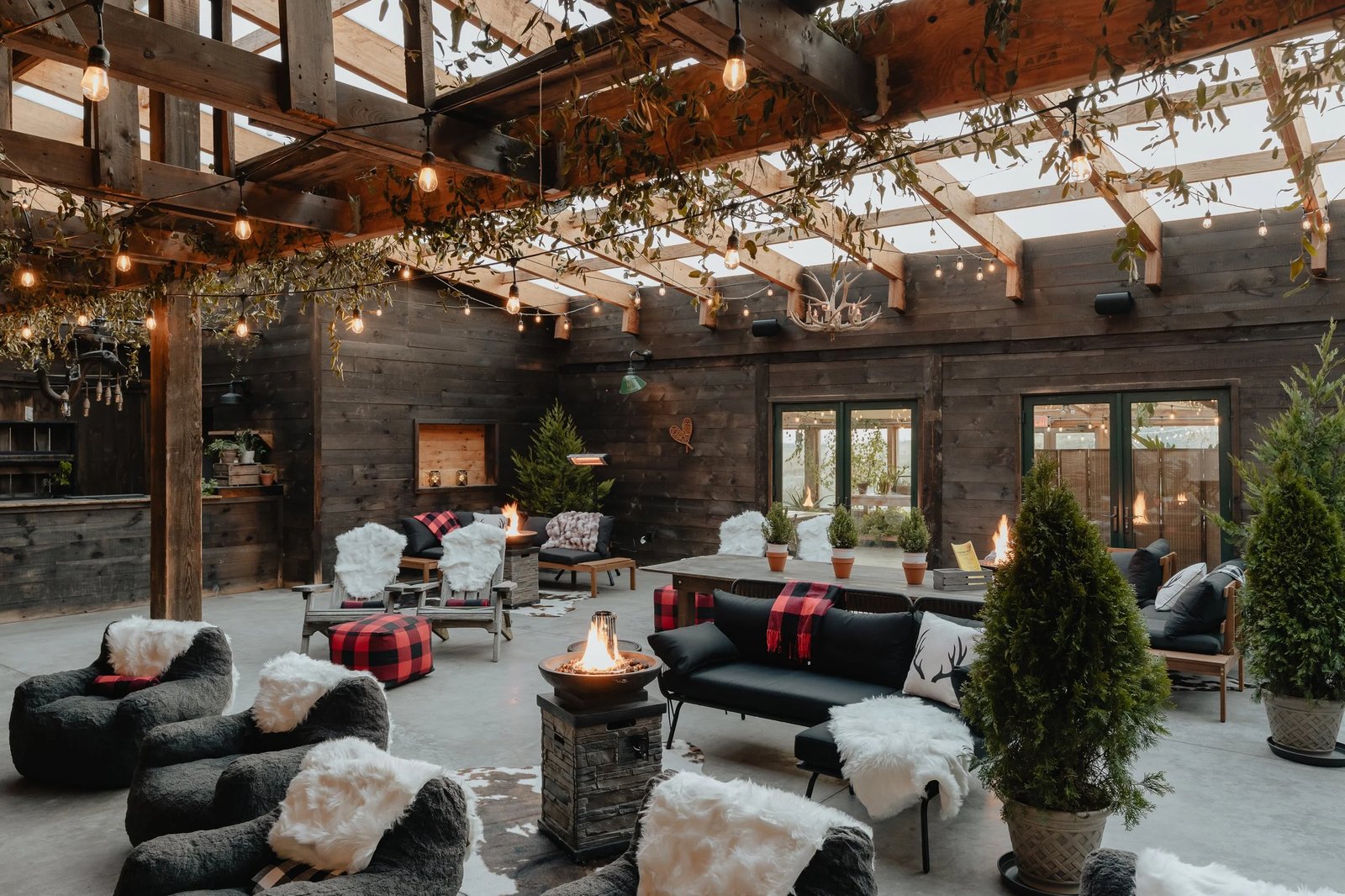 The Arnold House — vibe