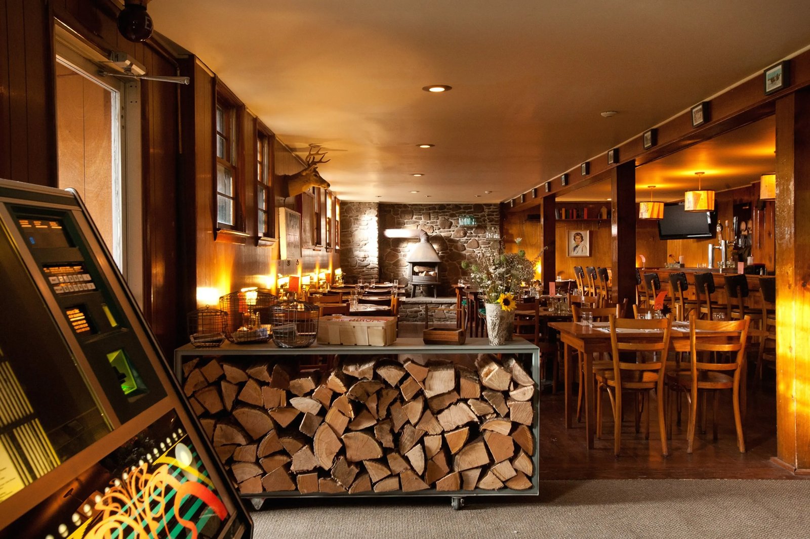 The Arnold House — eat & drink