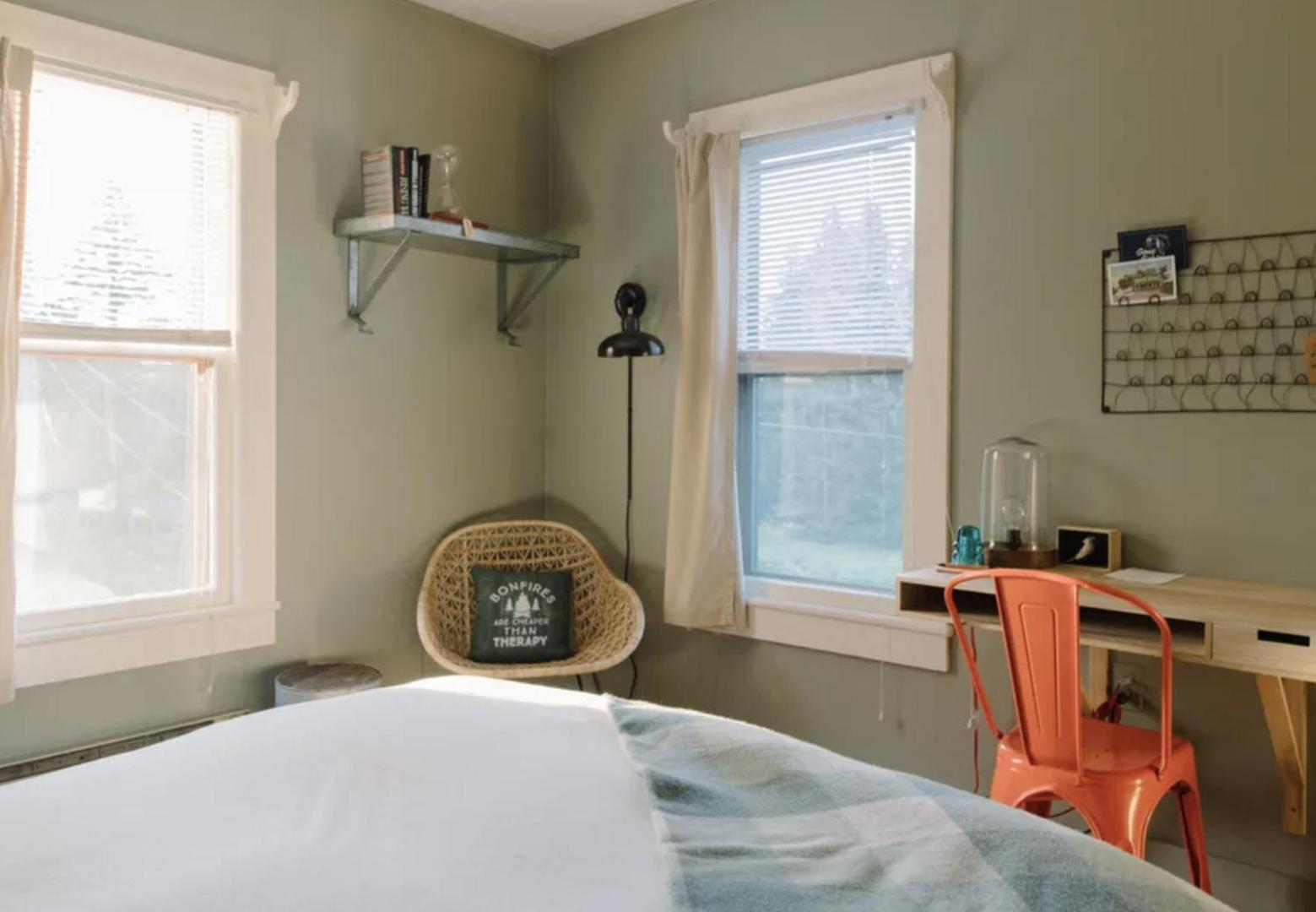 The Arnold House — rooms