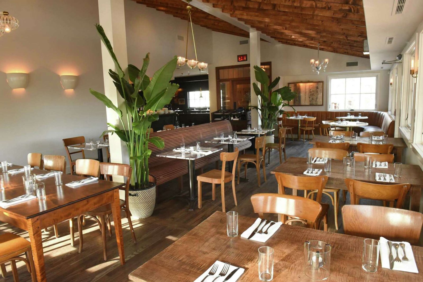 Rivertown Lodge — eat & drink