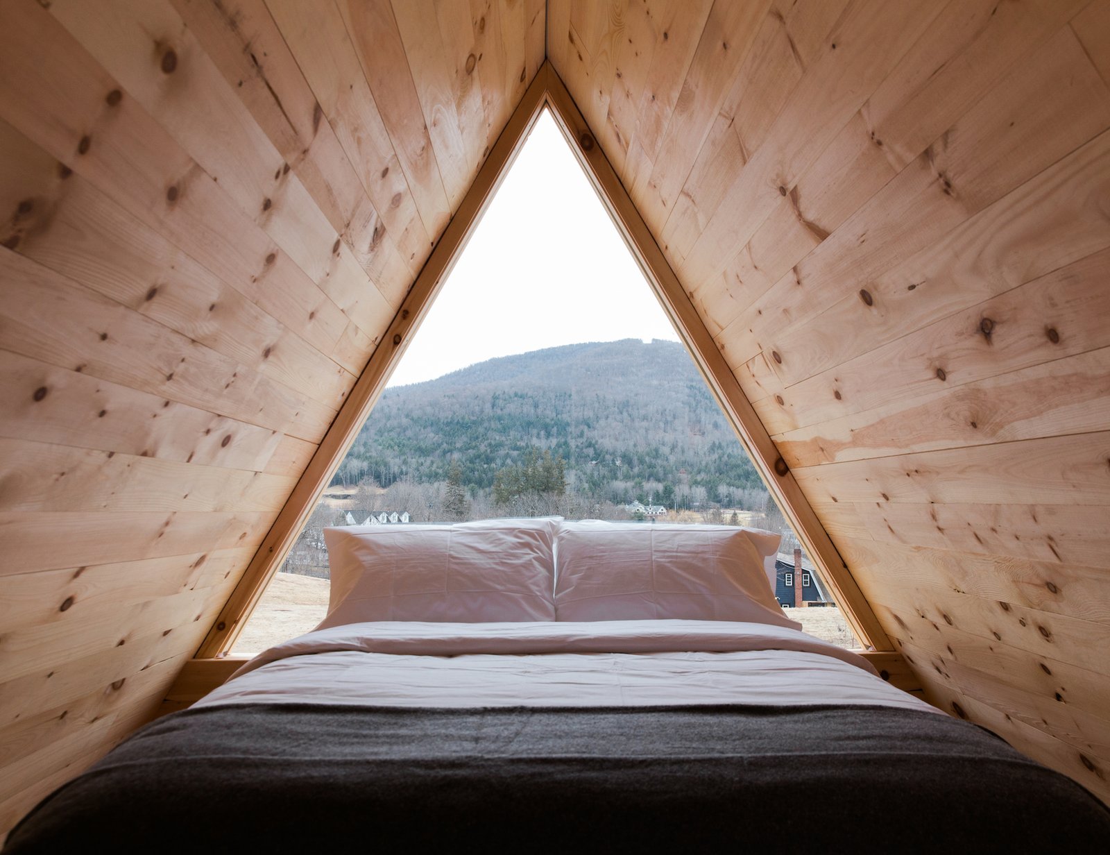 Eastwind Hotel - Windham — rooms