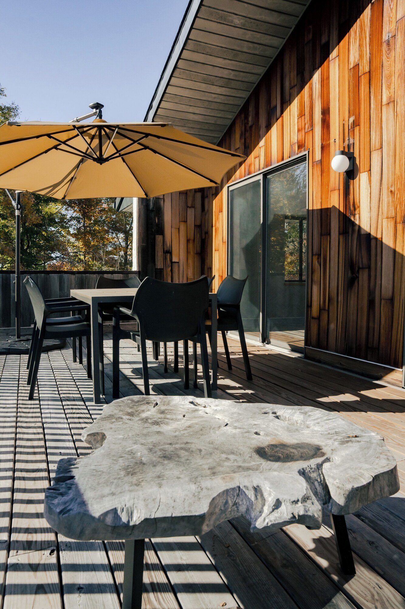 Hunter Lodge Bluebird by Lark — vibe