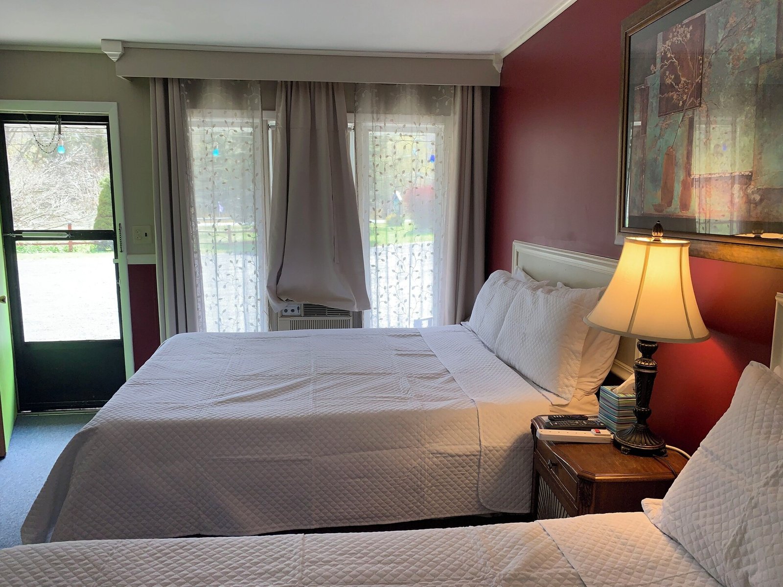 Starlite Motel — rooms