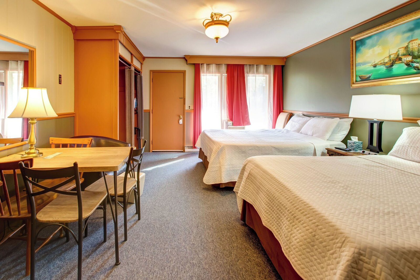 Starlite Motel — rooms