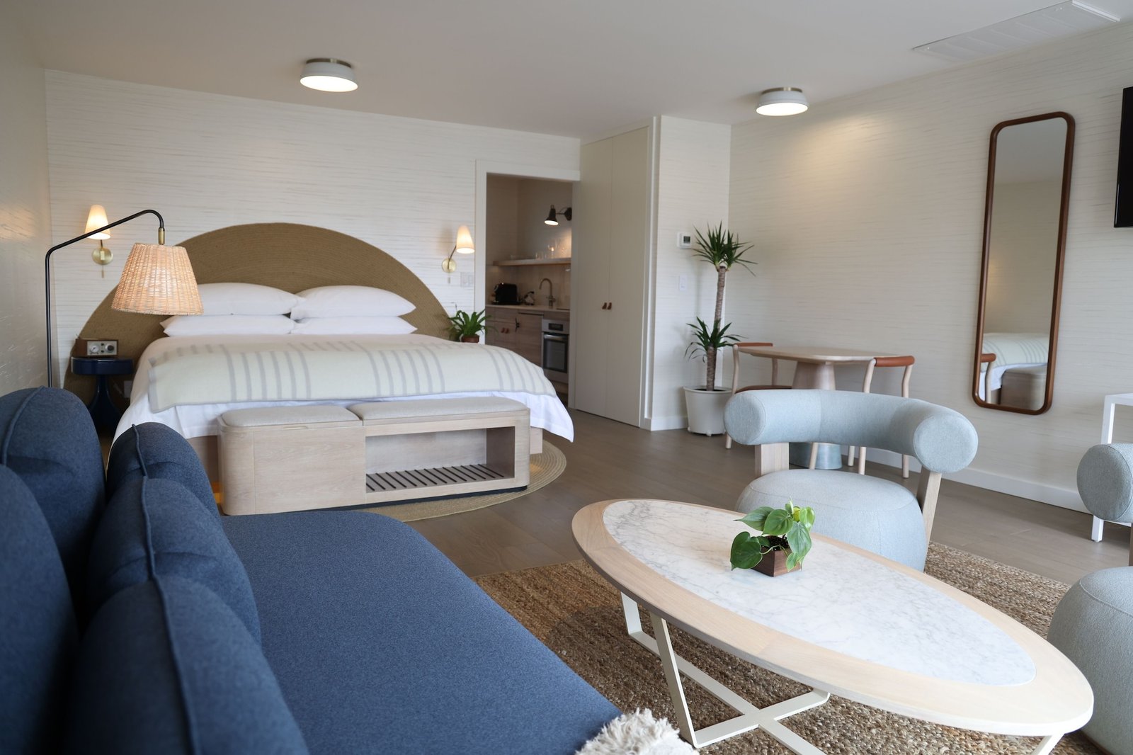 The Shoals Suites & Slips — rooms