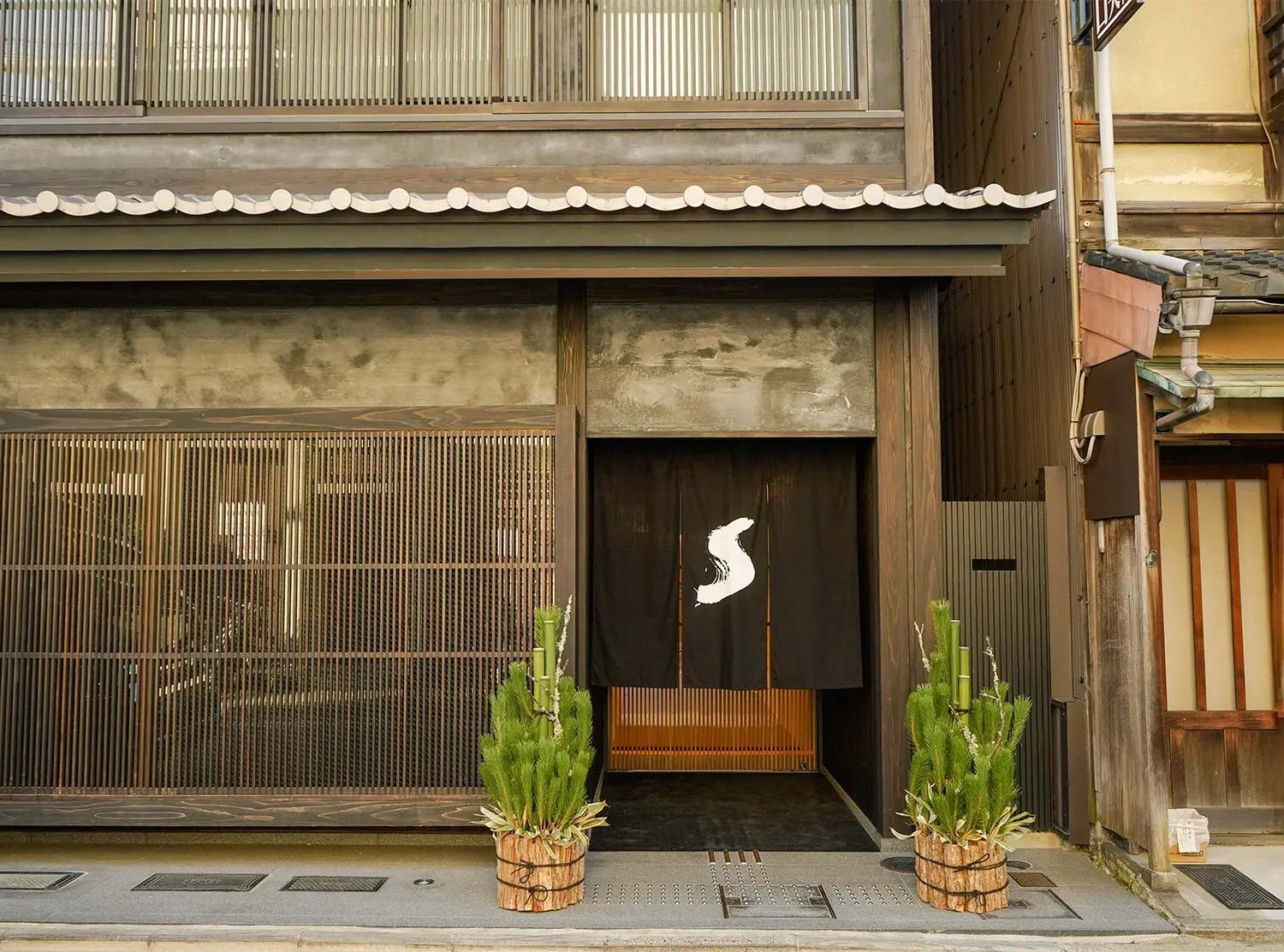 The Shinmonzen — backstory