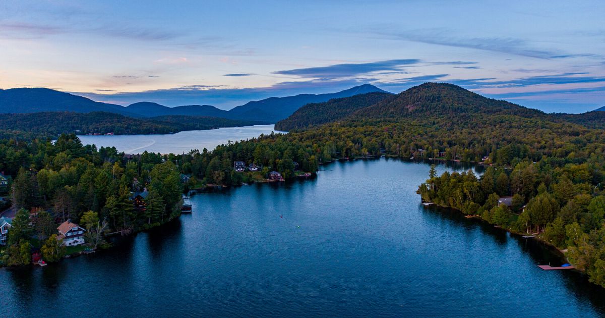 Laurel Lake Placid — vibe