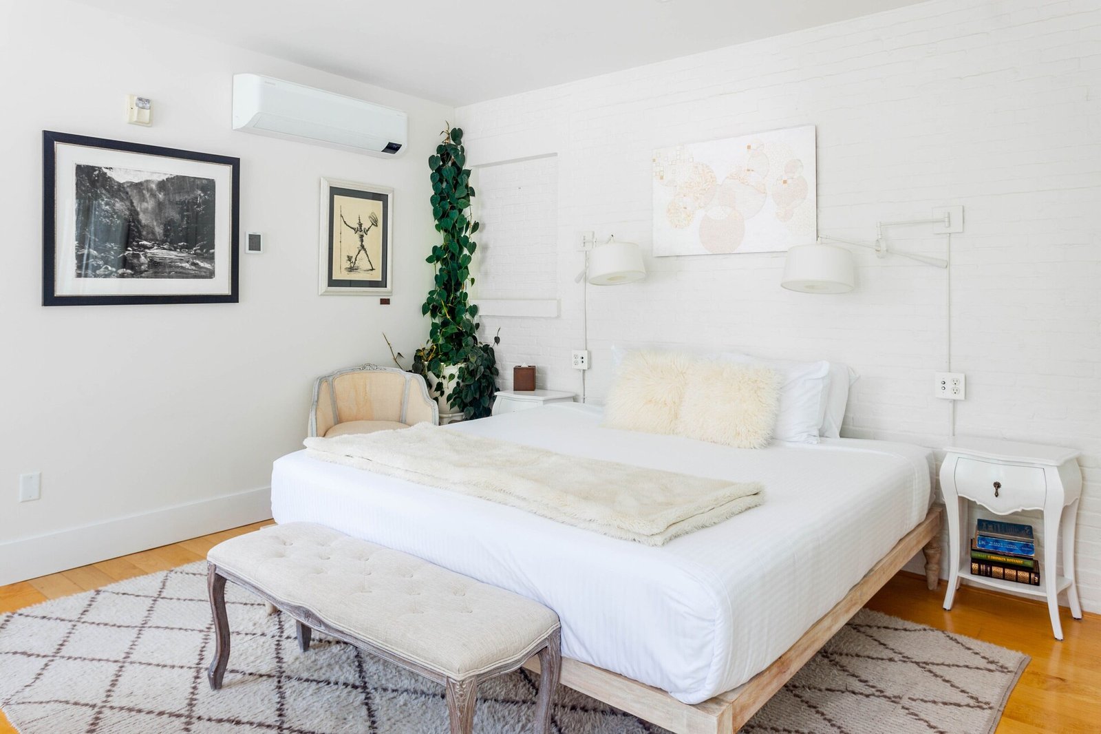 Argos Inn — rooms