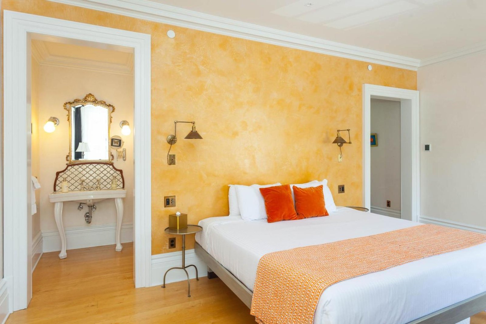 Argos Inn — rooms