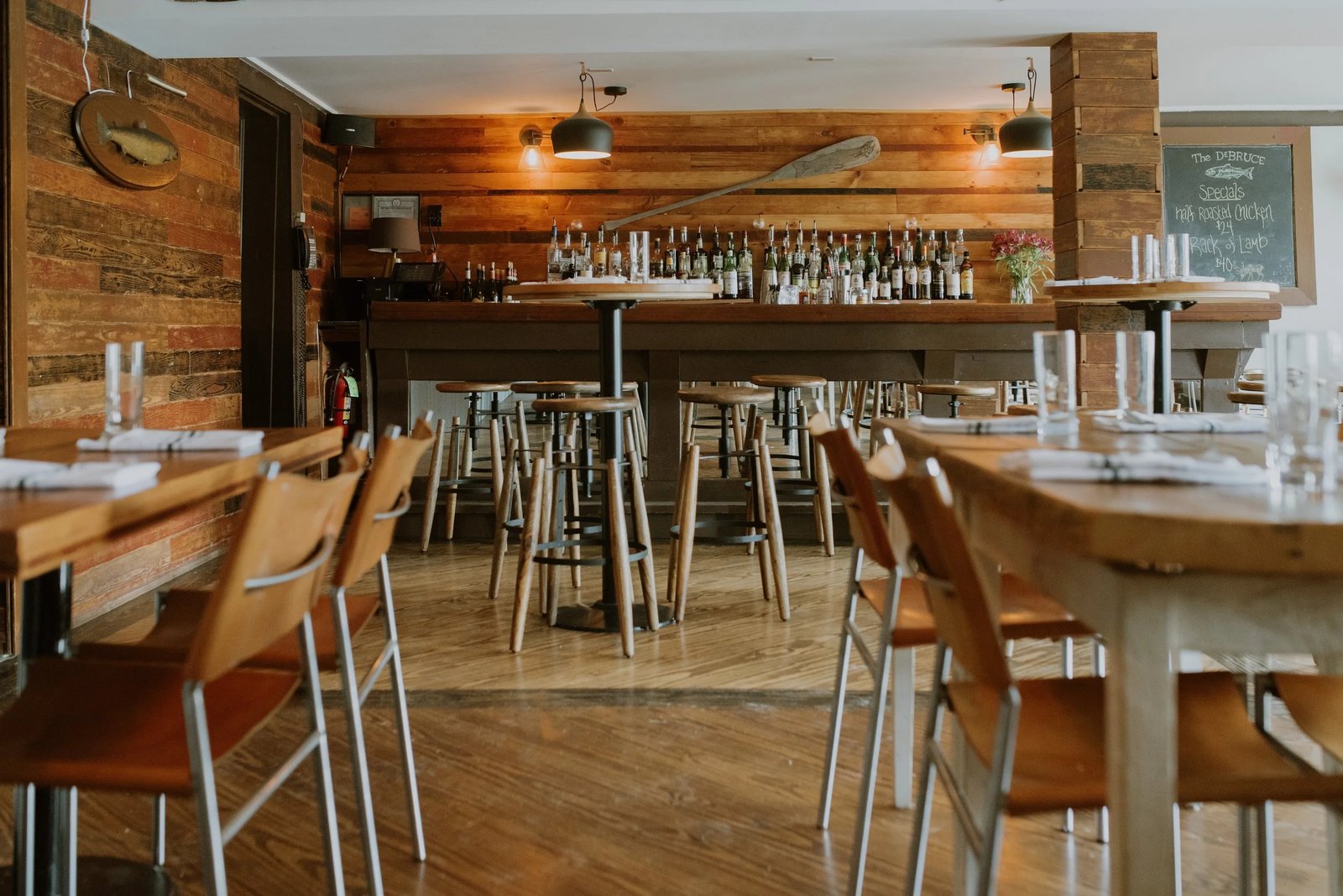 The DeBruce, the club room