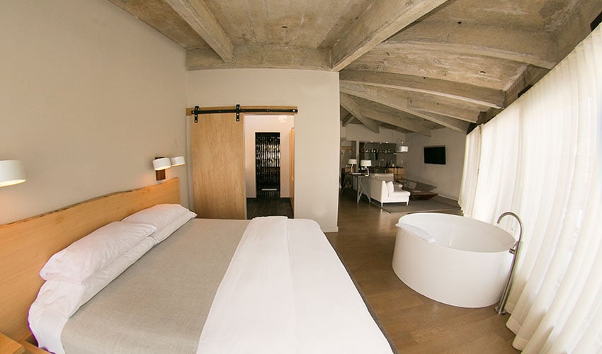 The Roundhouse Hotel — rooms