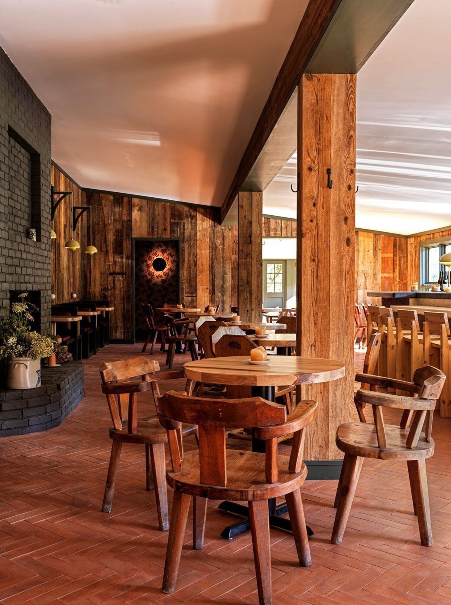 Little Cat Lodge — eat & drink