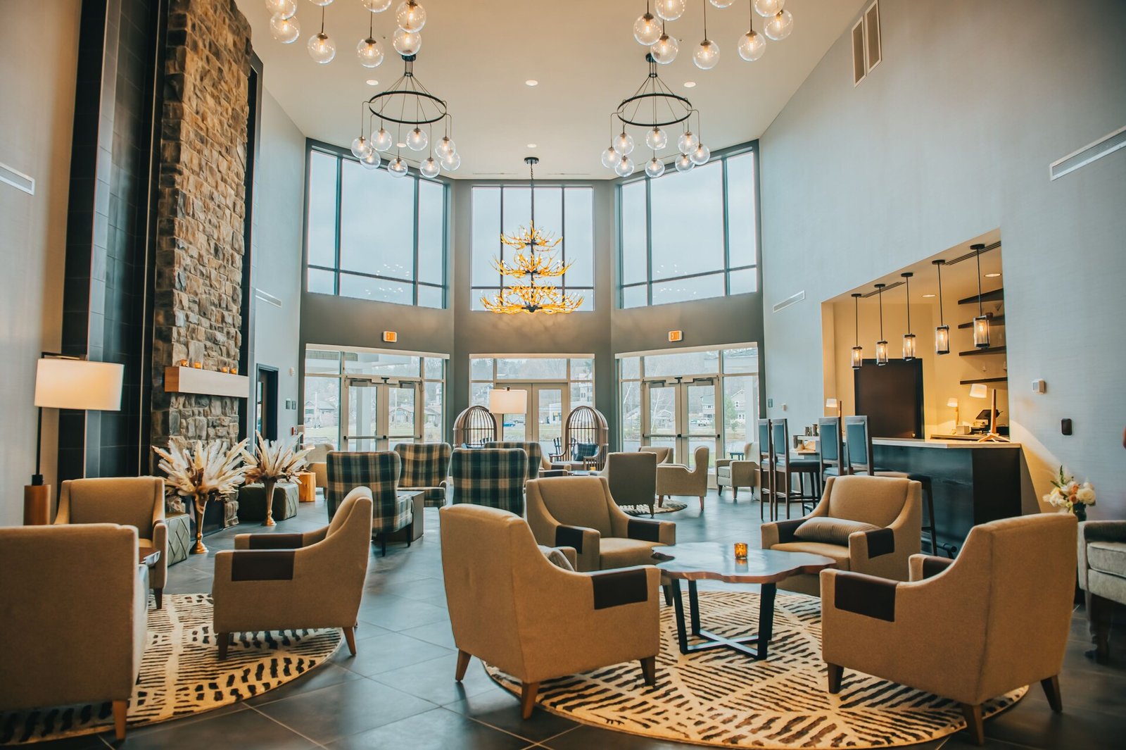 voco Saranac Lake NY - Waterfront by IHG, eat & drink