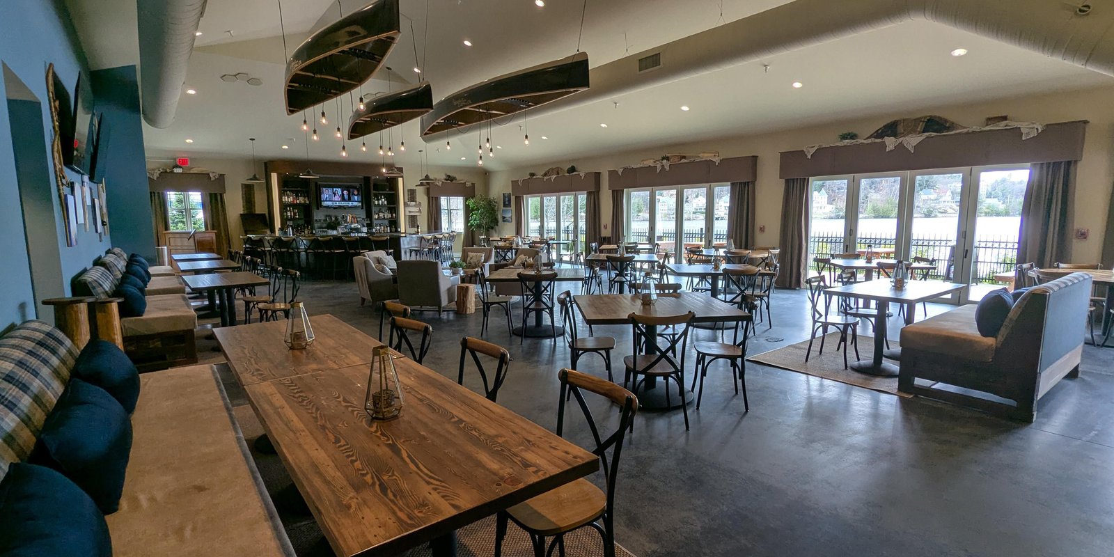 voco Saranac Lake NY - Waterfront by IHG, eat & drink