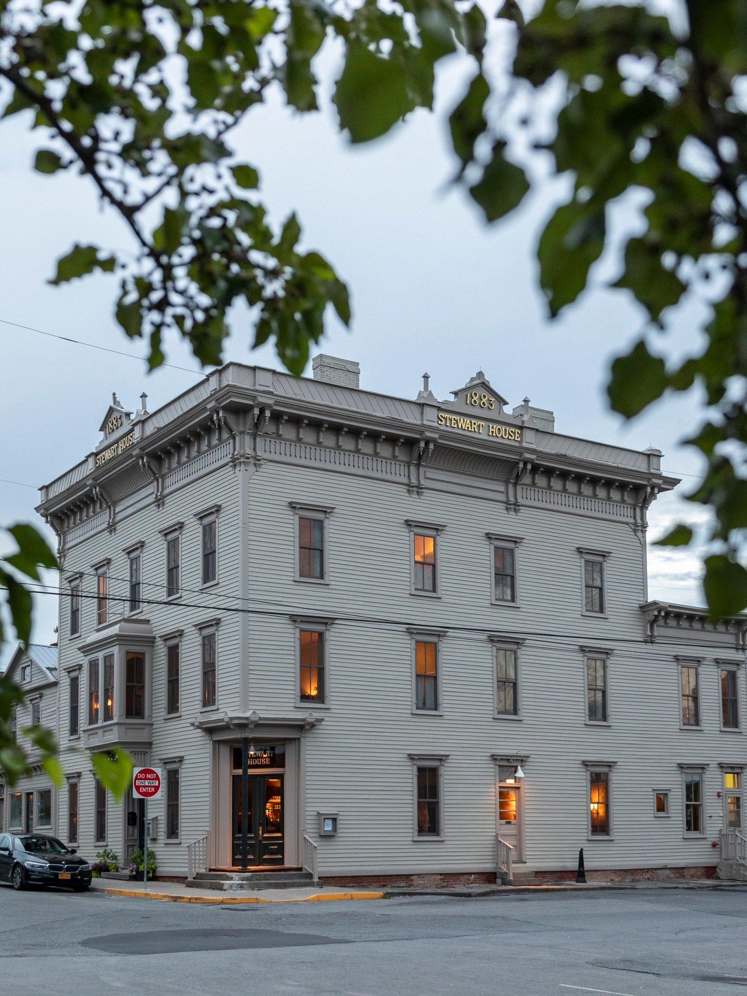 Stewart House Hotel & 1883 Tavern — backstory